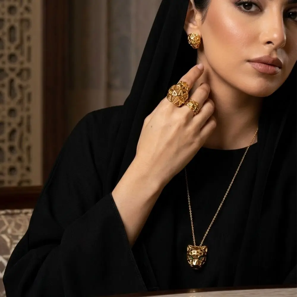 nabghi (11) (1) طقم فخم يخطف الأنظار من أول نظرة - Image 1