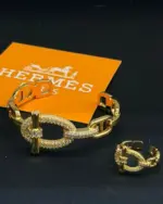 طقم أناقة فاخرة بلونين ذهبي وسيلفر - Image 2